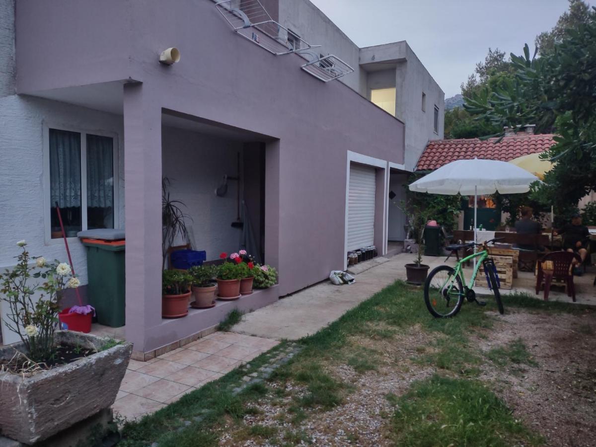 Apartments Lana Starigrad Paklenica Exterior foto